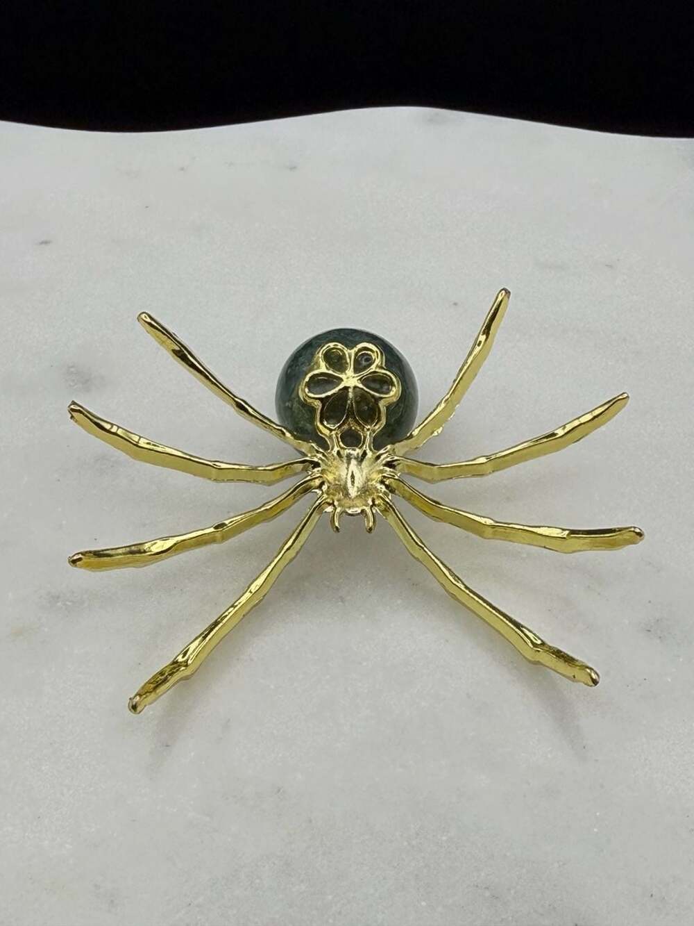 Green Moss Agate Crystal Sphere Gold Metal Small Spider Figurine - Picture 3 of 4